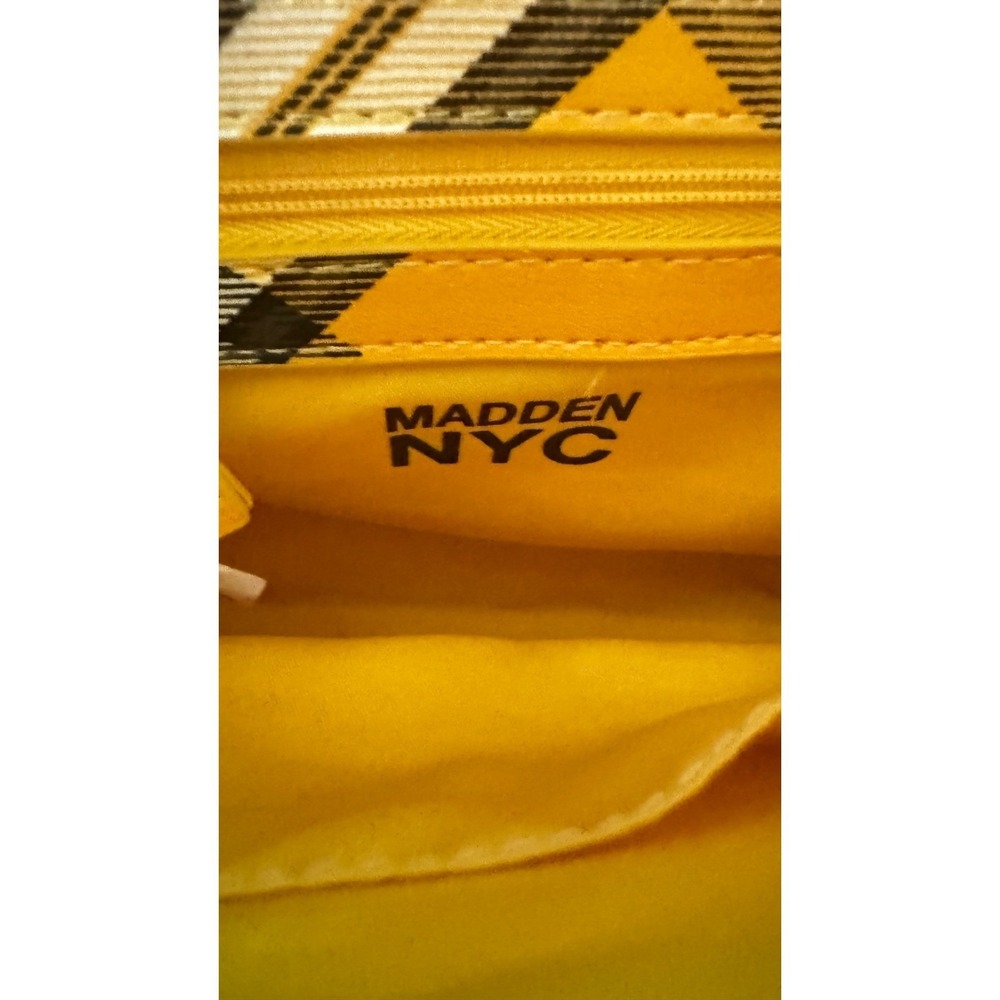Madden NYC Taxi Yellow Plaid Crossbody TopHandle Chain Strap EUC 8.25x6.25x2.5" - Picture 6 of 11